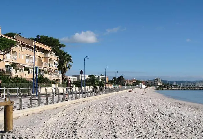 Les Goelettes, Bord De Apartment *